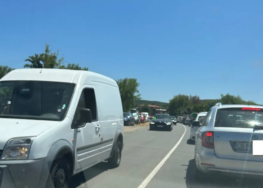 Катастрофа с пострадали затвори пътя между Созопол и Приморско