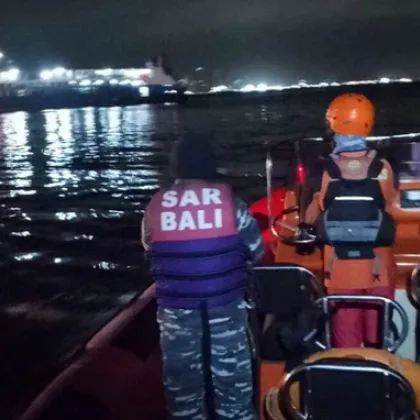 Ферибот потъна на път за курортния остров Бали Най малко четирима