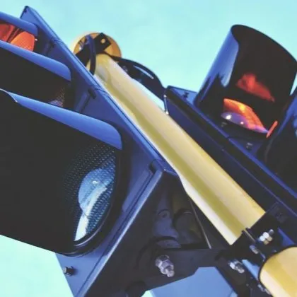 Монтиран е светофарът в Кресна с който ще се улесни