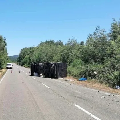 Отворена за движение е едната лента от Созопол към Приморско