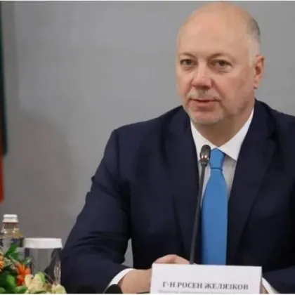 Днес в 13 10 часа депутатите ще гласуват третия вот на