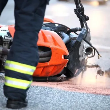 Моторист загина на място при тежка катастрофа на пътя Созопол