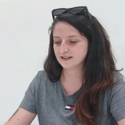 Актът на младата майка която подаде сигнали за шумни полицейски