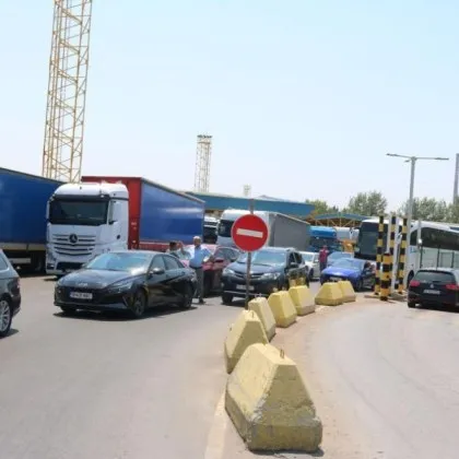 Допълнително трасе за преминаване на камиони над 12 тона от България