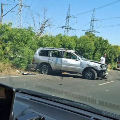 Катастрофа е станала днес на пътя Пловдив Карлово По първоначална информация два