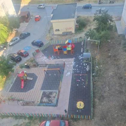 Жителите на варненския квартал Кайсиева градина осъмнаха с потресаваща гледка