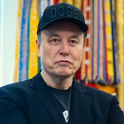 Американският предприемач Илон Мъск официално е подал документи за регистрация