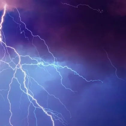 Мълния предизвика пожар в горска територия край чепеларското село Хвойна