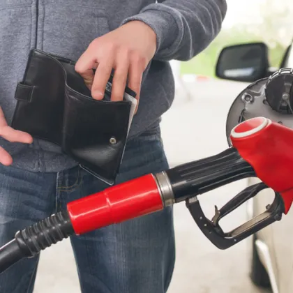 Заради европейска директива се очаква скок в цените на горивата Тя