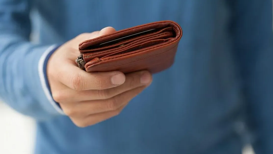 Полицай от Пазарджик намери и върна портфейл на университетски преподавател