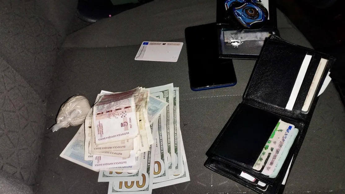 Задържаха голямо количество фентанил у нас СНИМКИ