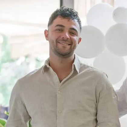 На 3 февруари 2025 г един млад мъж само на