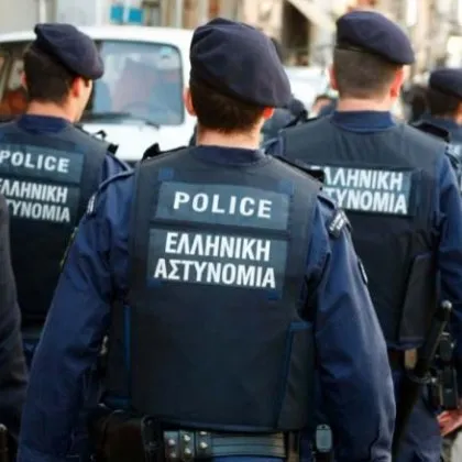 Разбиха престъпна група в Гърция, арестуван е българин