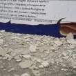 Опасно! Мазилка падна в подлез във Варна СНИМКИ