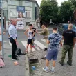 Спасителна акция в Пловдив, след като котенце падна в шахта СНИМКИ