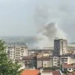 И Стара Загора пламна! Гъст черен дим и силен вятър пълзят към града ВИДЕО