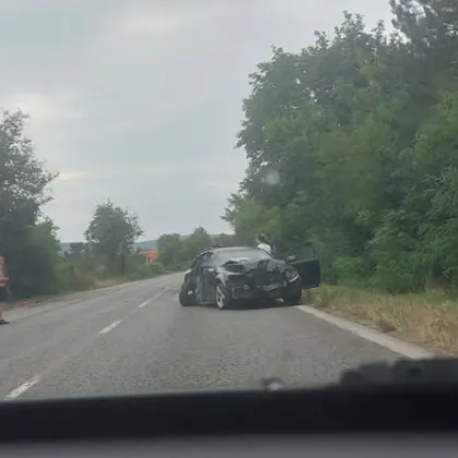 Лек автомобил катастрофира във Великотърновско Превозното средство се блъснало на