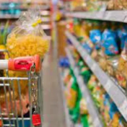 Цените на хранителните продукти не спират да растат а много