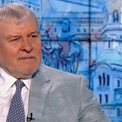 Вотът на недоверие показа слабостта на опозицията Това коментира Румен