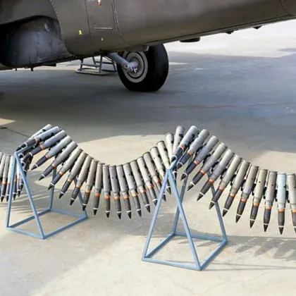 Северна Корея е прехвърлила около 28 000 контейнера с оръжия