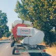 Колона от автомобили по пътя Долна Махала - Труд заради селскостопанска техника СНИМКИ