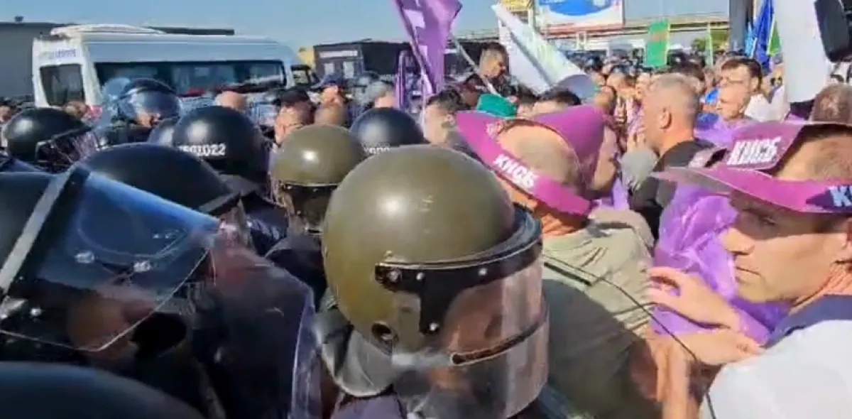 Напрежение на АМ "Тракия": Арестуваха зам.-председателя на КНСБ