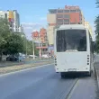 Автобус от градския транспорт в Пловдив редовно паркира върху велоалея, твърди гражданин