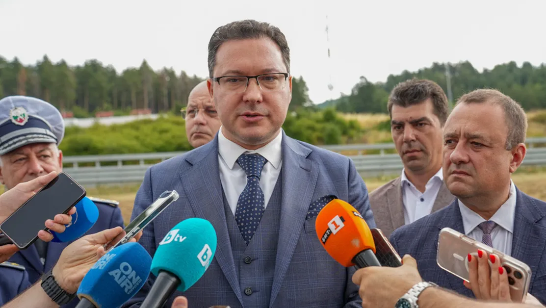 Даниел Митов: На всички безотговорни шофьори трябва да се налагат строги наказания