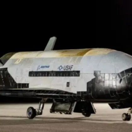 Тръмп отпуска 1 милиард долара за секретен космически самолет X-37B