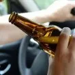 Мъртвопиян помете три коли и се заби в дърво