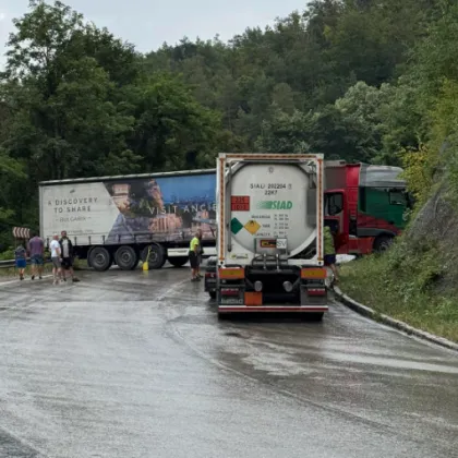 Камион е катастрофирал тази сутрин на Хаинбоаз Превозното средство се