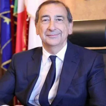 Кметът на Милано Джузепе Сала изрази днес огорчение от медийните