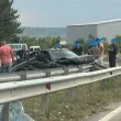 БМВ се вряза в мантинела, загинаха двама СНИМКИ
