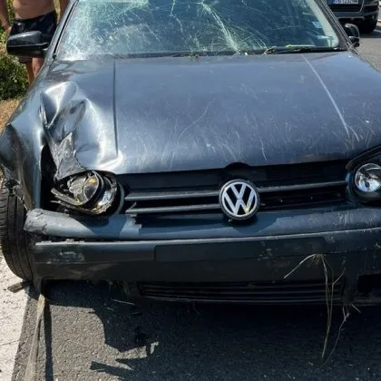 Шофьор претърпя сериозен инцидент при засичане на пътя след като