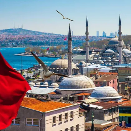 Държавните служители в Турция ще имат право да работят на