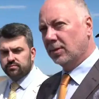 В една демократична правова държава има два основни принципа