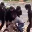 Сервитьори пребиха турист, отказал да плати надписана сметка ВИДЕО
