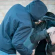 "Ще те вкарам в болница": Мъж заплаши и ограби непълнолетен в София