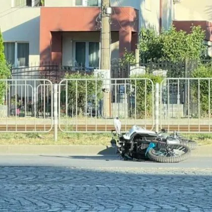 Инцидент с моторист е станал в късния следобед днес в