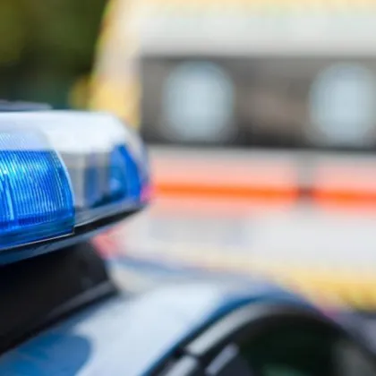 Пътят Самоков София е затворен за движение заради челна катастрофа между лек