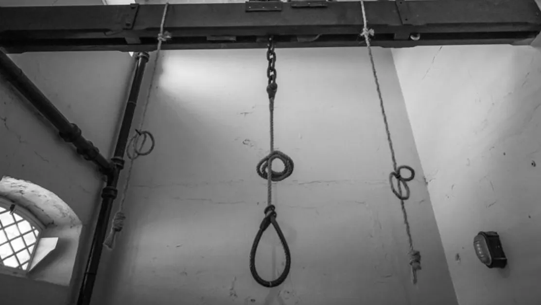 Трима екзекутирани за изнасилване в Иран