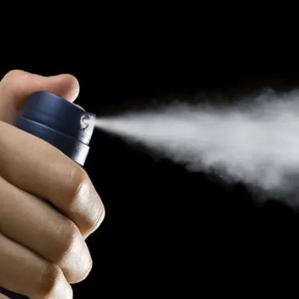 80 годишна жена е разследвана от полицията след като случайно пръскала