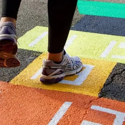 Една майка на дете с аутизъм избухна срещу шушукането презрителните