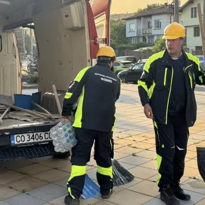 Община Костинброд обяви частично бедствено положение заради пожара СНИМКИ