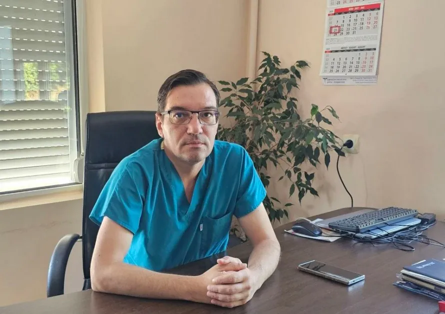 Отстраниха 15-килограмова киста на яйчника на жена