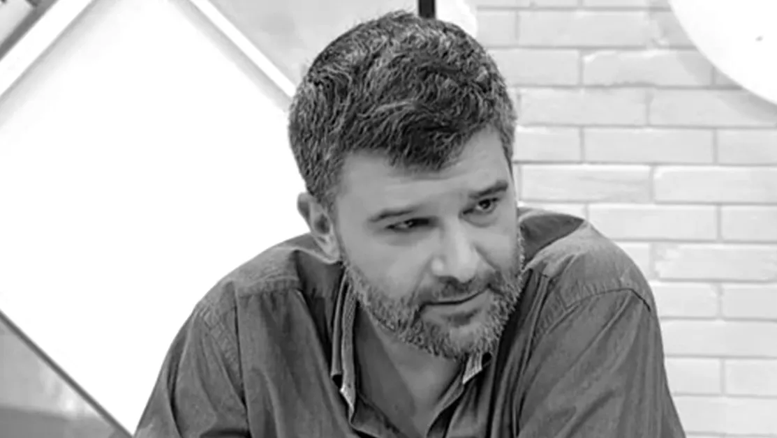 Почина Тодор Славков