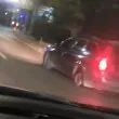Шофьор подкара на три гуми  из София, последваха го полицаи ВИДЕО
