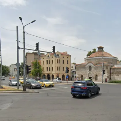 Движението на кръстовище между бул Цар Борис III Обединител и