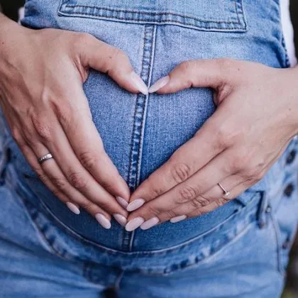 Необходимият нетен месечен доход за издръжка на тричленно семейство двама