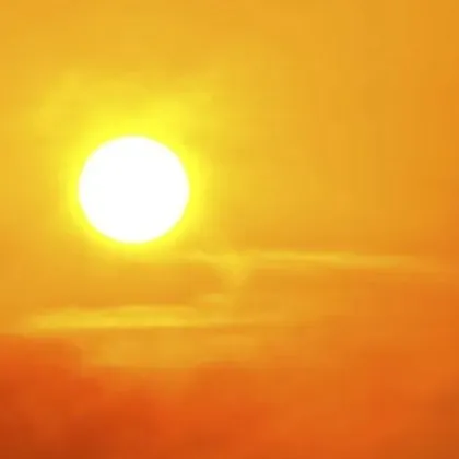 Оранжев предупредителен код за горещо време издаде за днес Националният